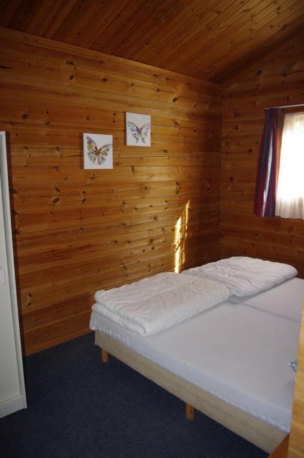 Chalets Du Soleil Mauroux  ภายนอก รูปภาพ
